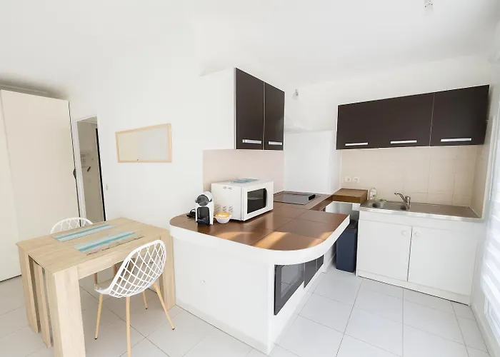 Olivea - Ecrin Fleuri, Terrasse & A 5 Min Antibes